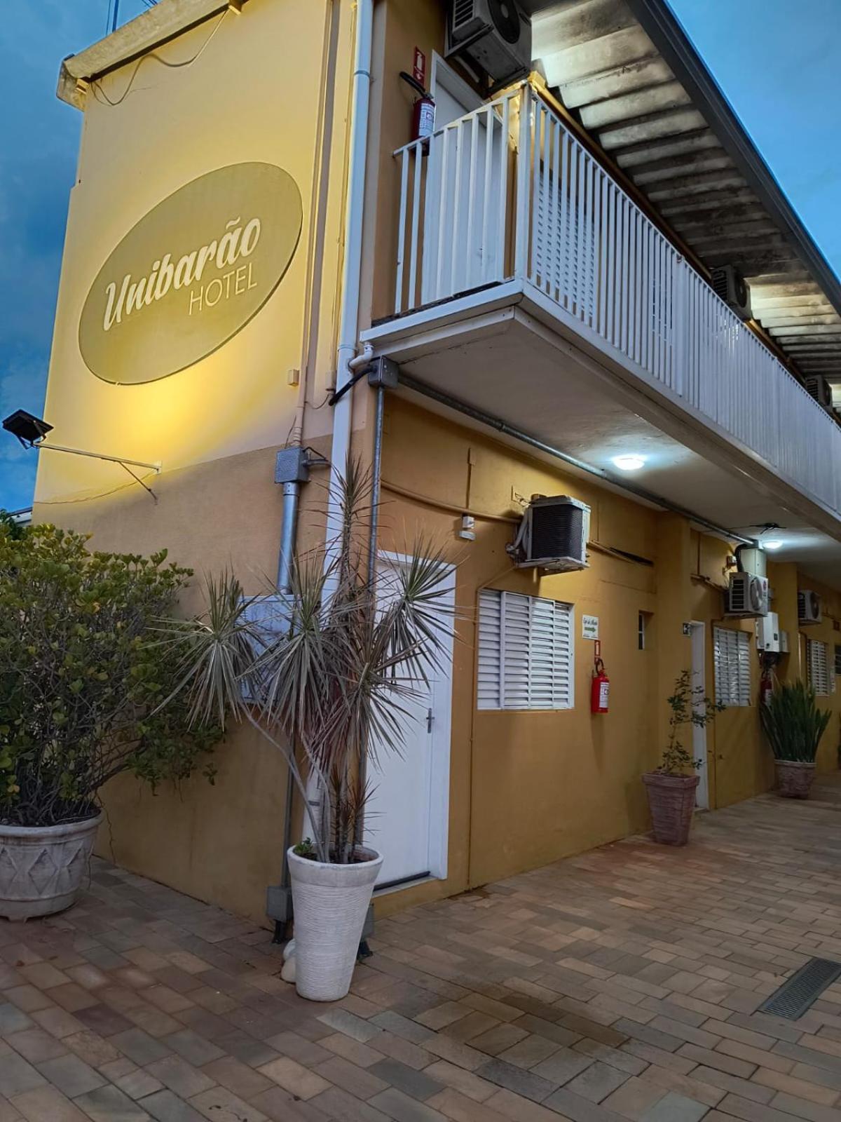 Unibarao Hotel -Proximo As Universidades Unicamp-Puc-Hospitais -Bancos-Restaurantes-Praca Capital -Shopping Dom Pedro - Expo Dom Pedro-Ceasa Campinas  Dış mekan fotoğraf