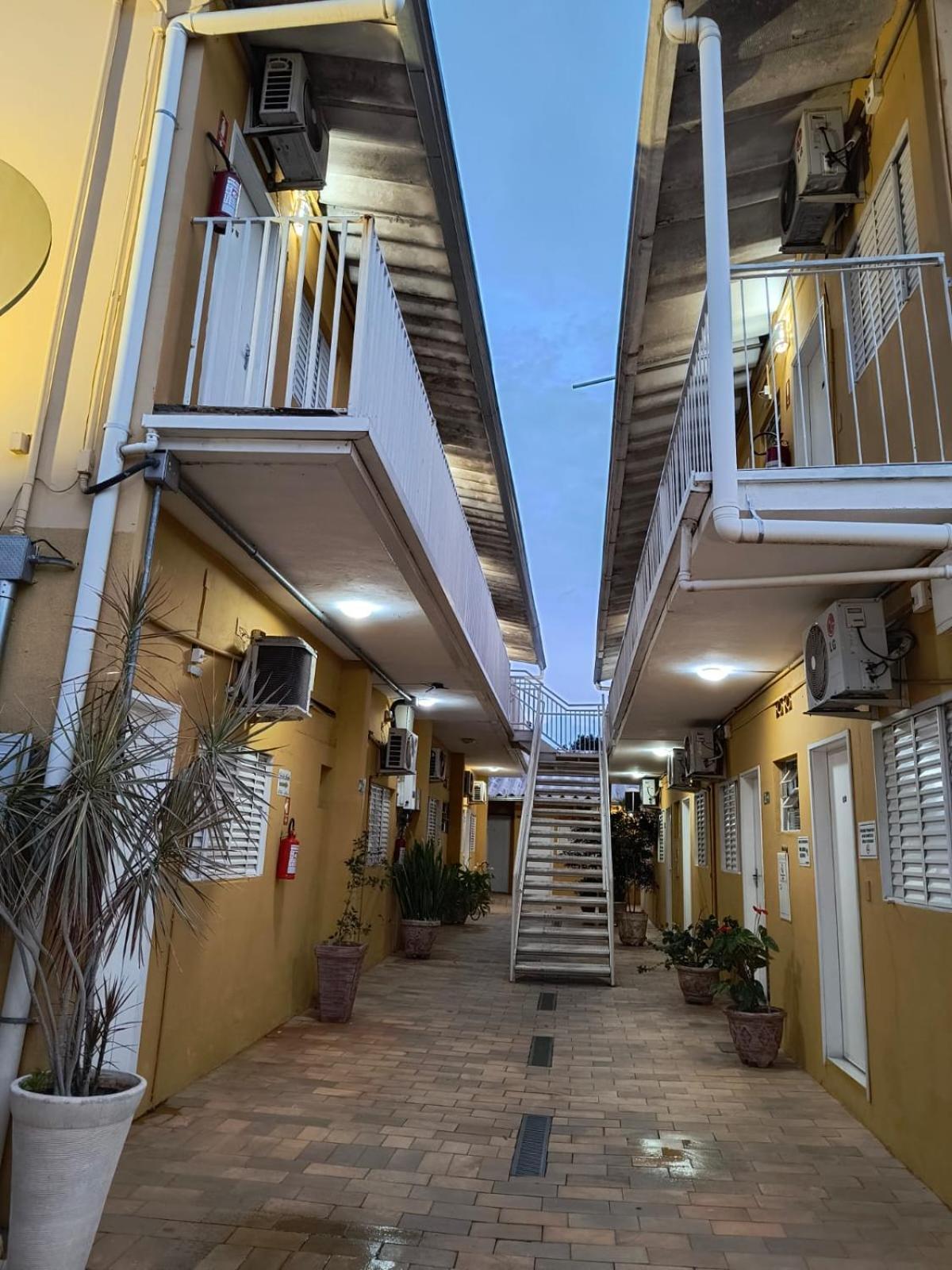 Unibarao Hotel -Proximo As Universidades Unicamp-Puc-Hospitais -Bancos-Restaurantes-Praca Capital -Shopping Dom Pedro - Expo Dom Pedro-Ceasa Campinas  Dış mekan fotoğraf